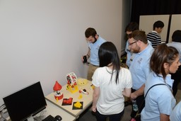 Miss Ne Ye of our Department introducing 3D printing projects to Texas A&M students